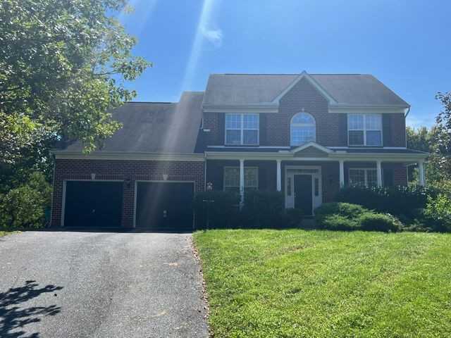 1700 Crommelins Ct - Photo 2 of 26