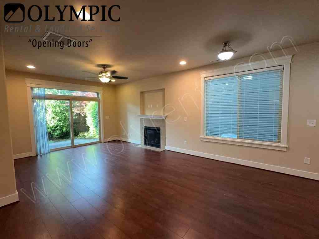 1543 Bellerive Way Se - Photo 4 of 35