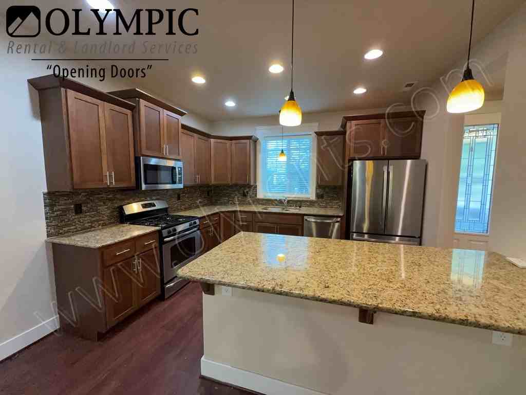 1543 Bellerive Way Se - Photo 7 of 35