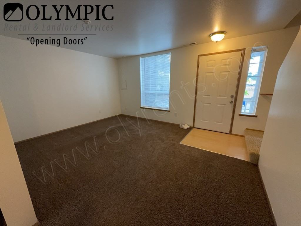 827 Jefferson St Se - Photo 2 of 21