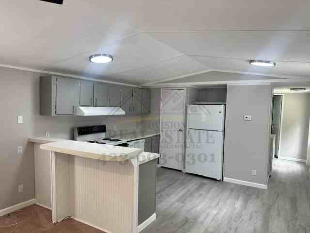 1975 Strawhill Rd Se - Photo 6 of 15
