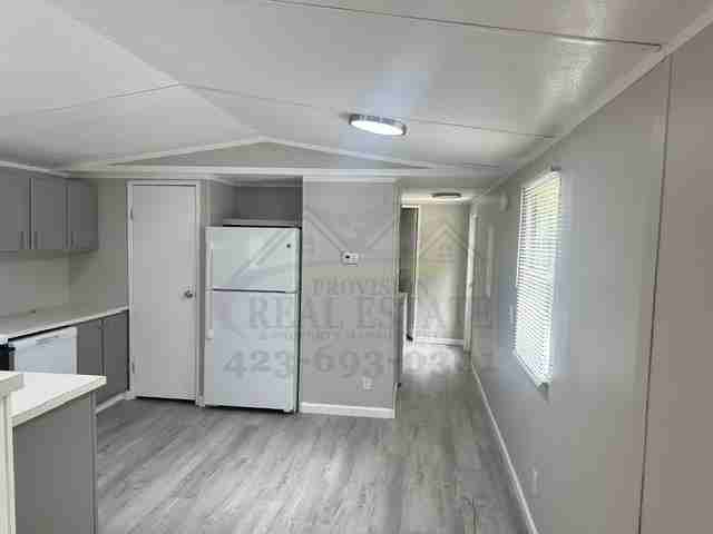 1975 Strawhill Rd Se - Photo 7 of 15