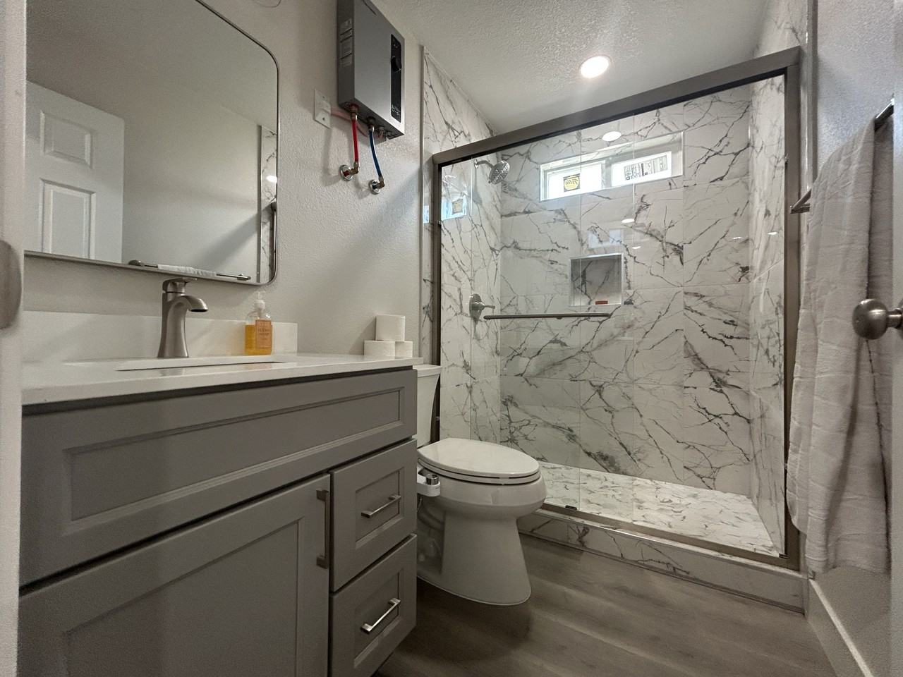180B N Airport Way - Photo 6 of 7