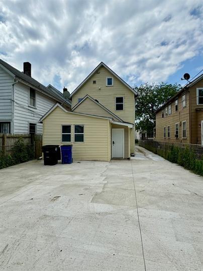 1615 E 47Th St - Photo 3 of 3