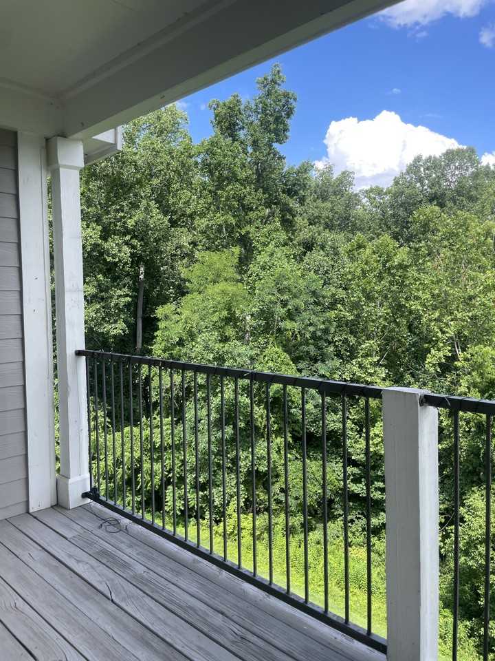 900 Vista Lake Dr #305