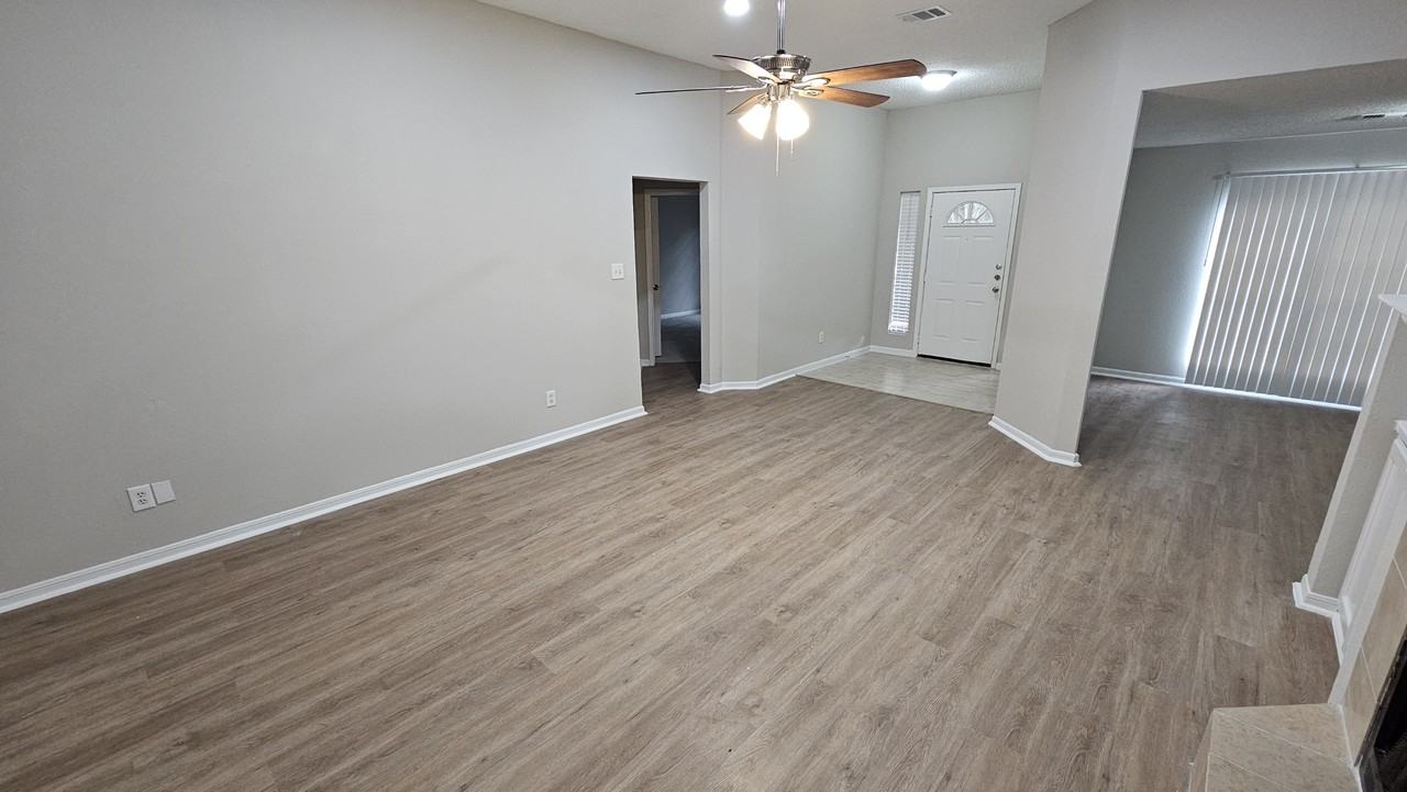 591 Spruce Dr - Photo 2 of 16