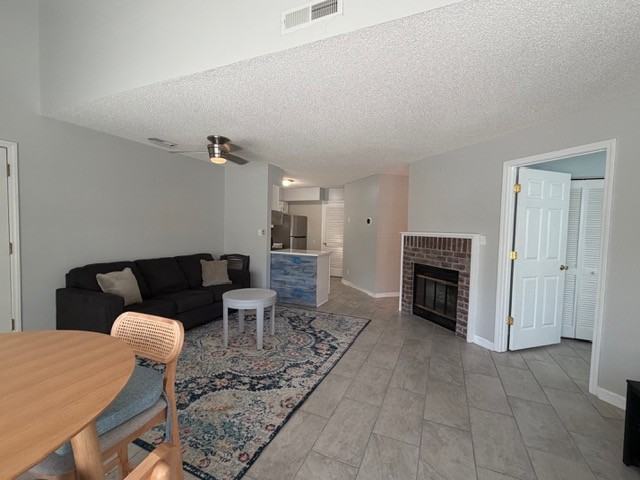 1202 Benna Dr ##G - Photo 4 of 37