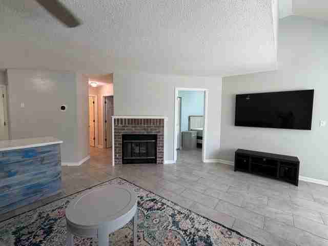 1202 Benna Dr ##G - Photo 6 of 37