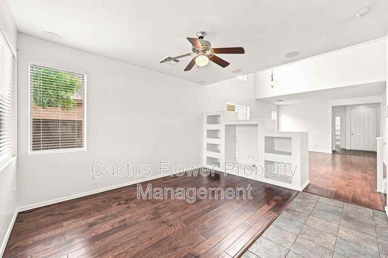 3628 E Janelle Way - Photo 7 of 50