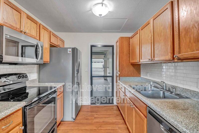 157 Kahako St #B - Photo 3 of 24