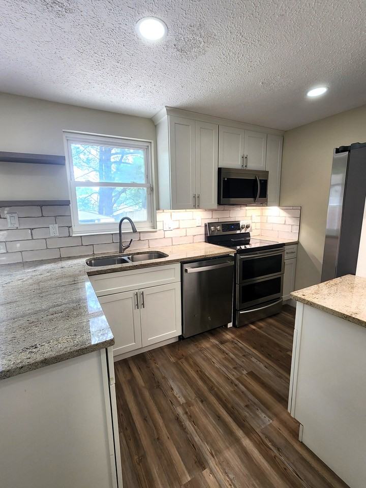 13527 Duhart Rd - Photo 2 of 21