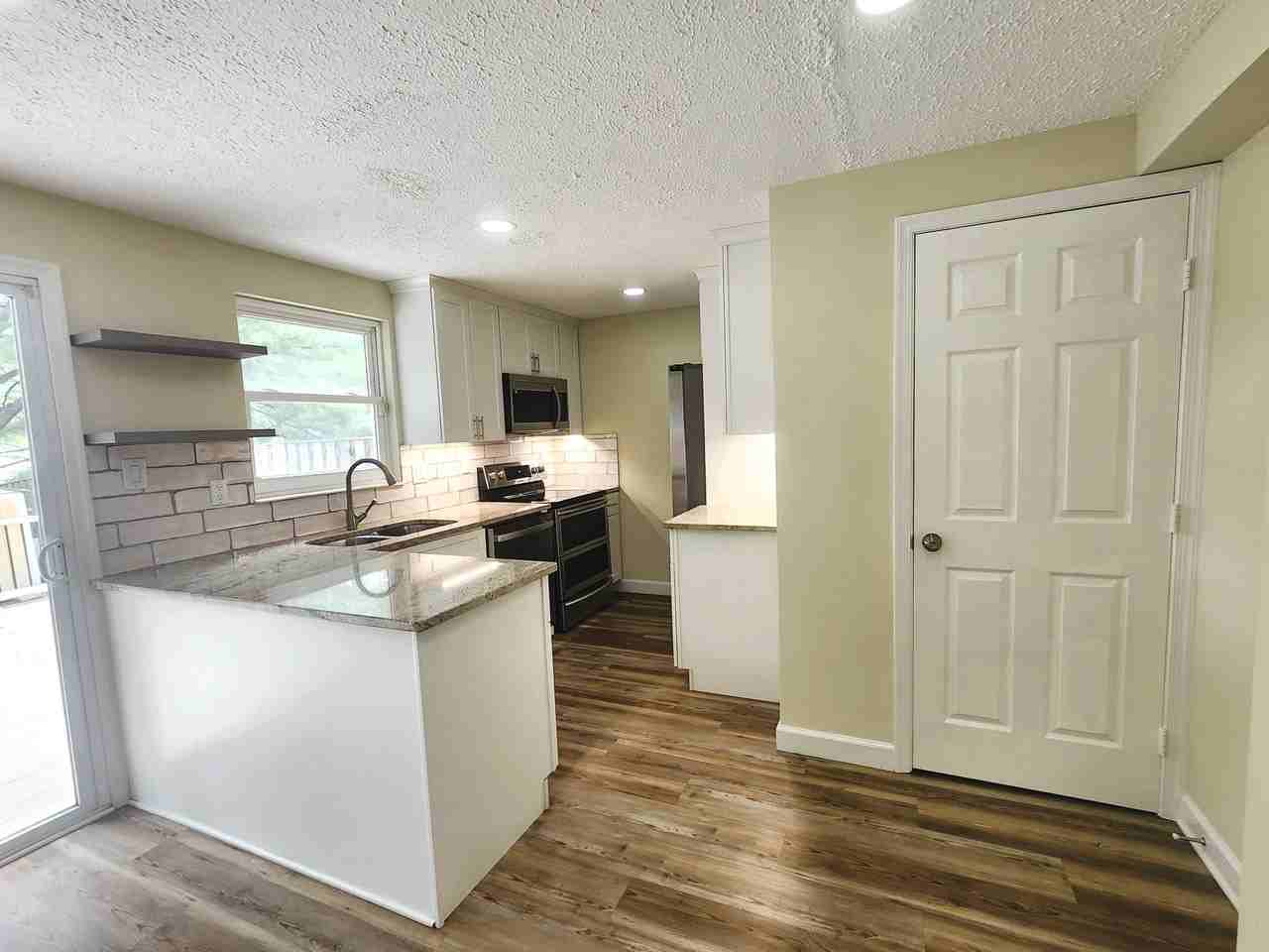 13527 Duhart Rd - Photo 4 of 21