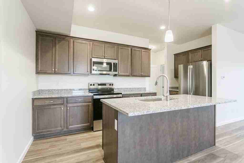 587 Main St #1 - Photo 2 of 6