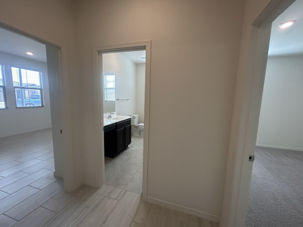 2957 E Bellerive Dr - Photo 7 of 50