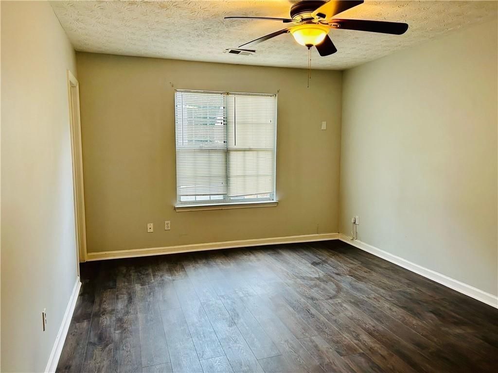 4058 Heritage Valley Ct - Photo 6 of 10