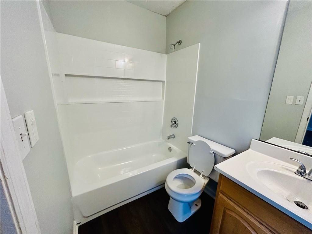 4058 Heritage Valley Ct - Photo 7 of 10
