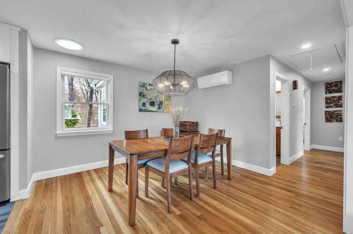 5 Meadow Ln - Photo 4 of 47