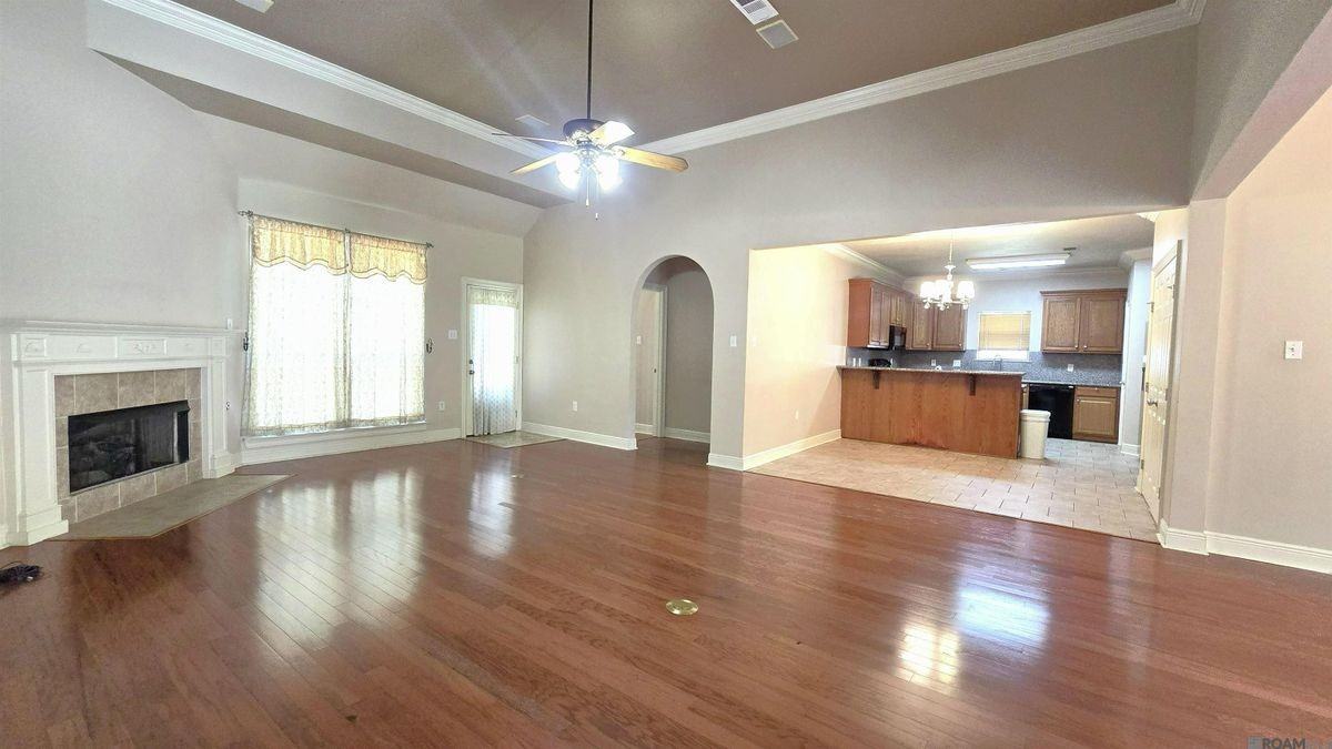 3112 Grassy Lake Dr - Photo 3 of 25