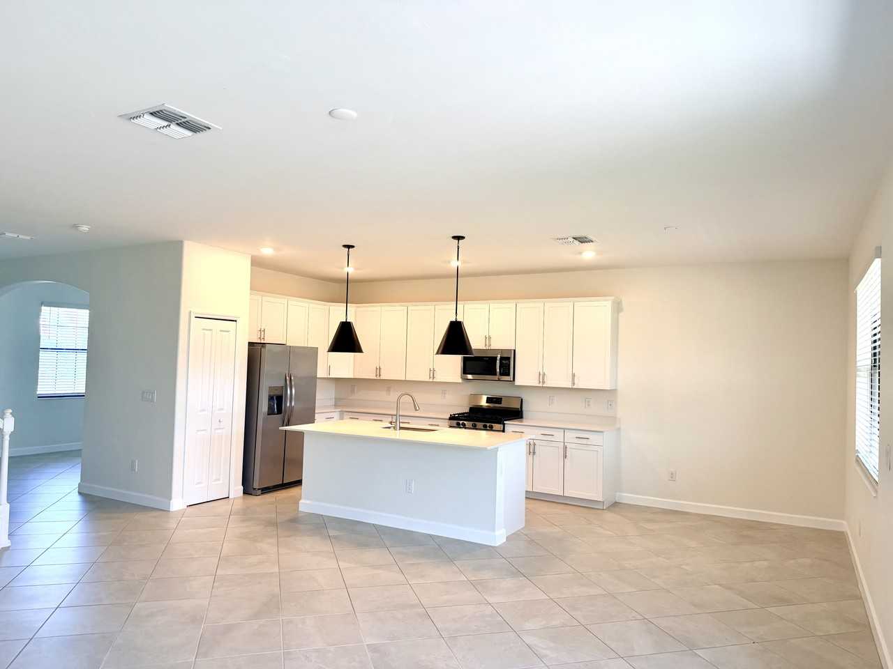 5242 Coral Reef Way - Photo 3 of 21