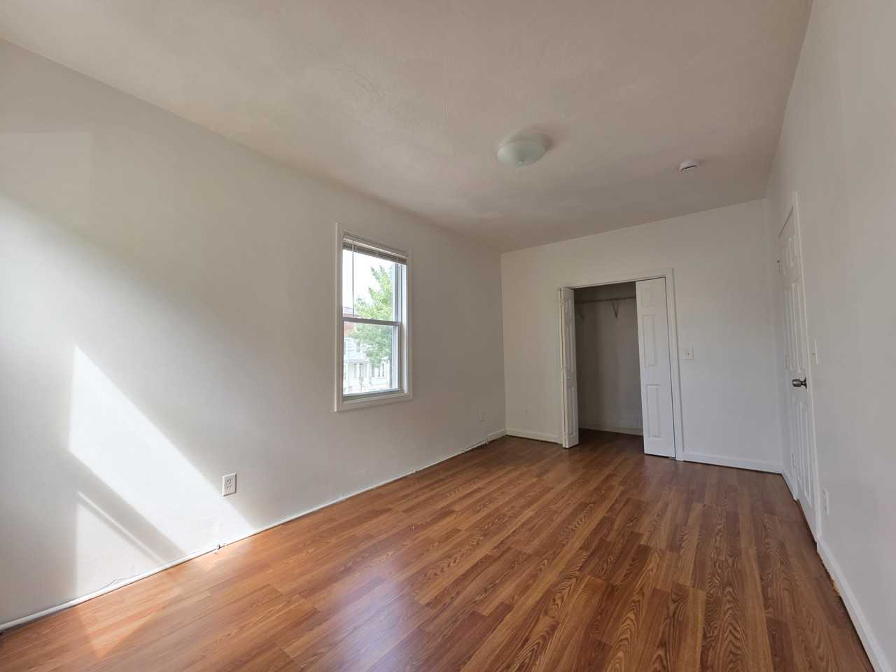 47 Courtland St - Photo 7 of 12