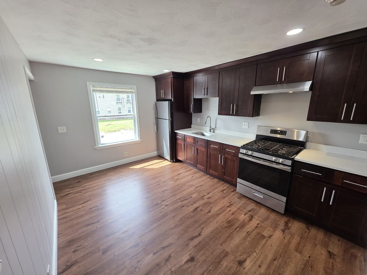 14 Larchmont Ave - Photo 2 of 10
