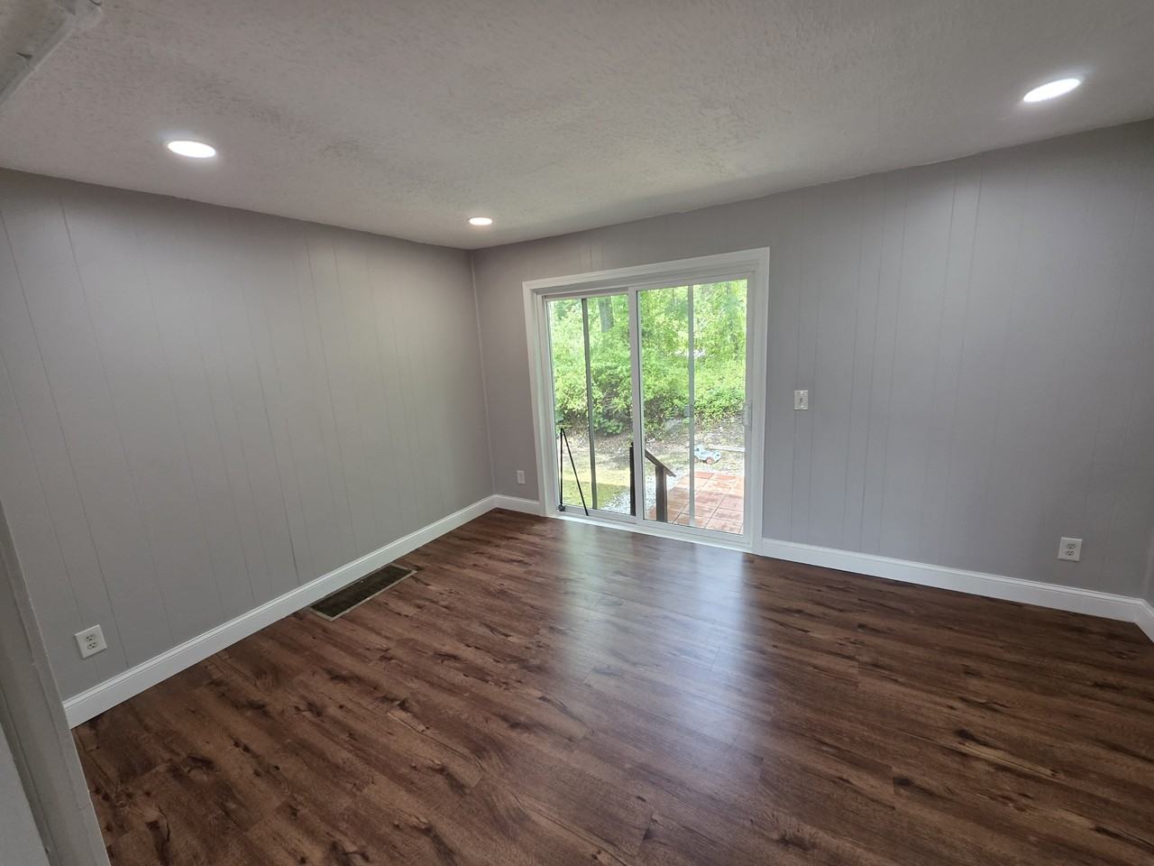 14 Larchmont Ave - Photo 3 of 10