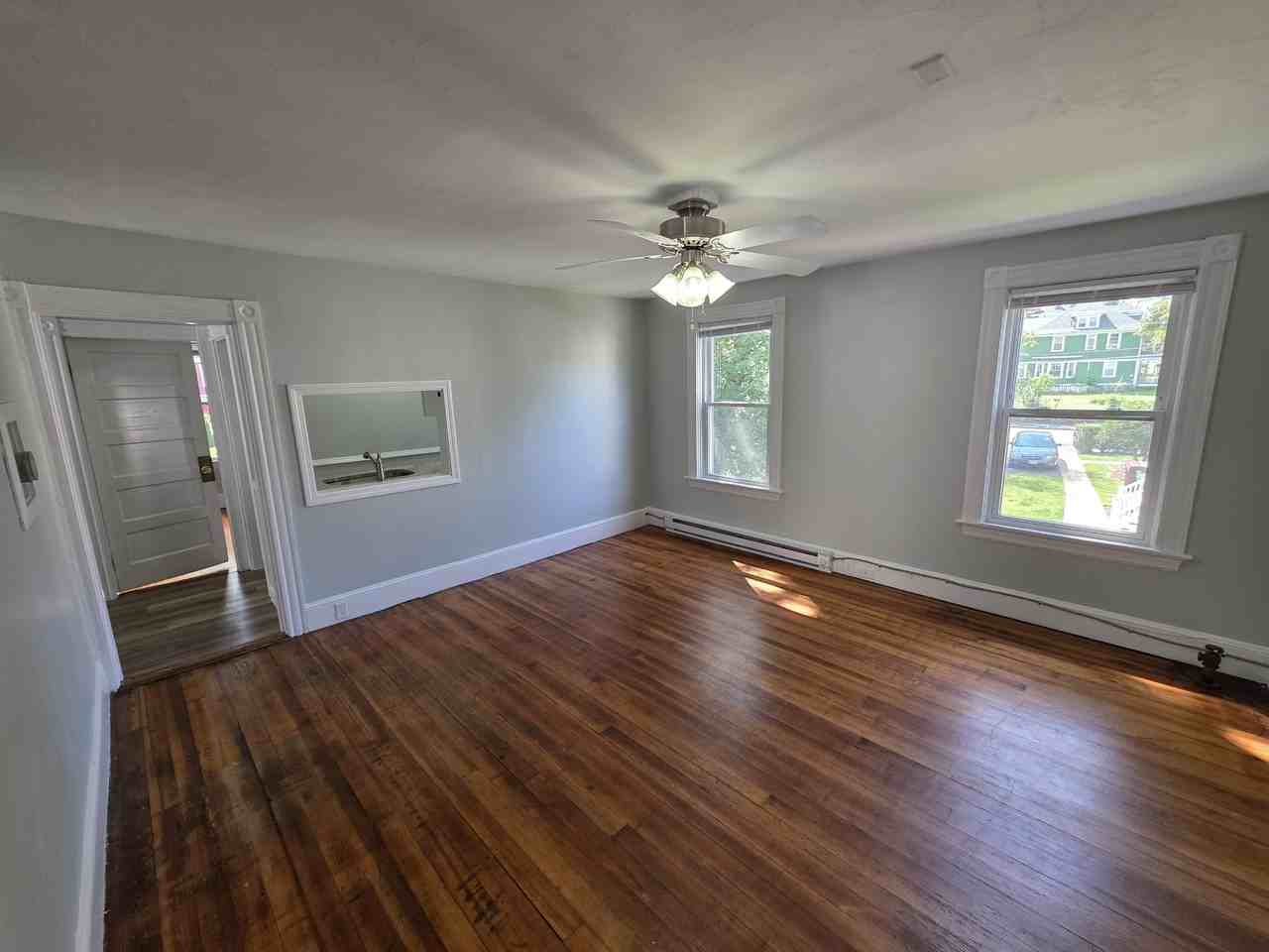 408 Winter St - Photo 2 of 12