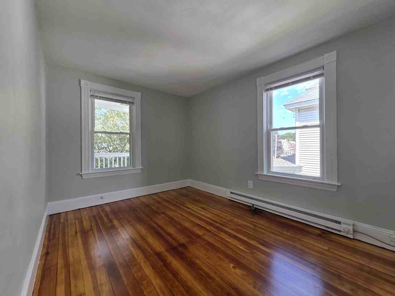408 Winter St - Photo 5 of 12