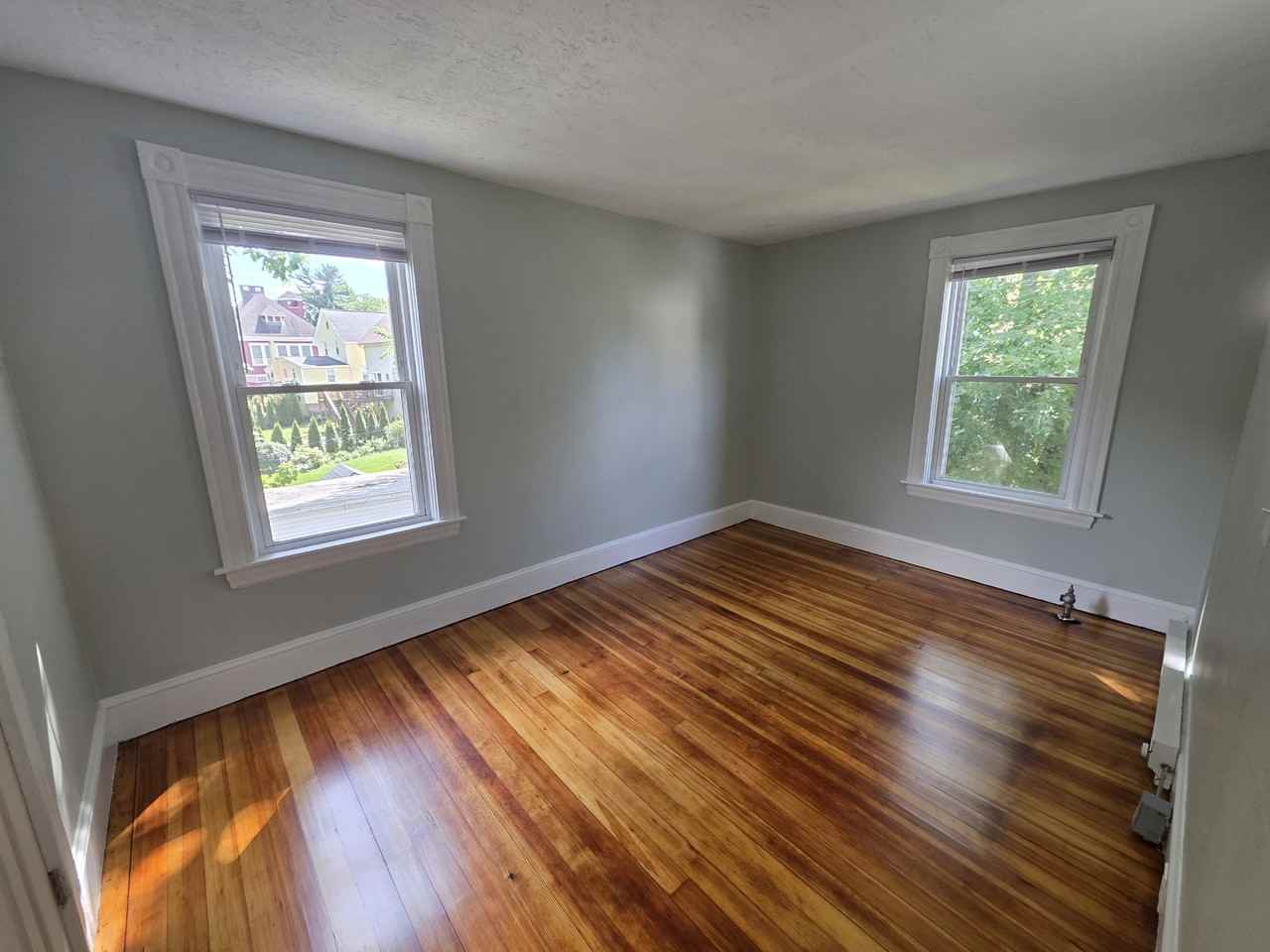 408 Winter St - Photo 6 of 12