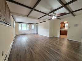 featured image of 356 Rhode Island Ave