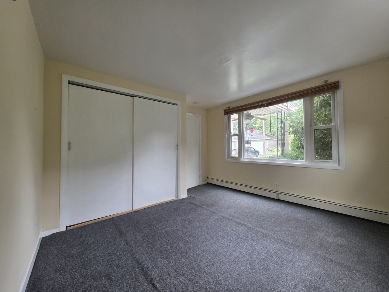 356 Rhode Island Ave - Photo 5 of 12