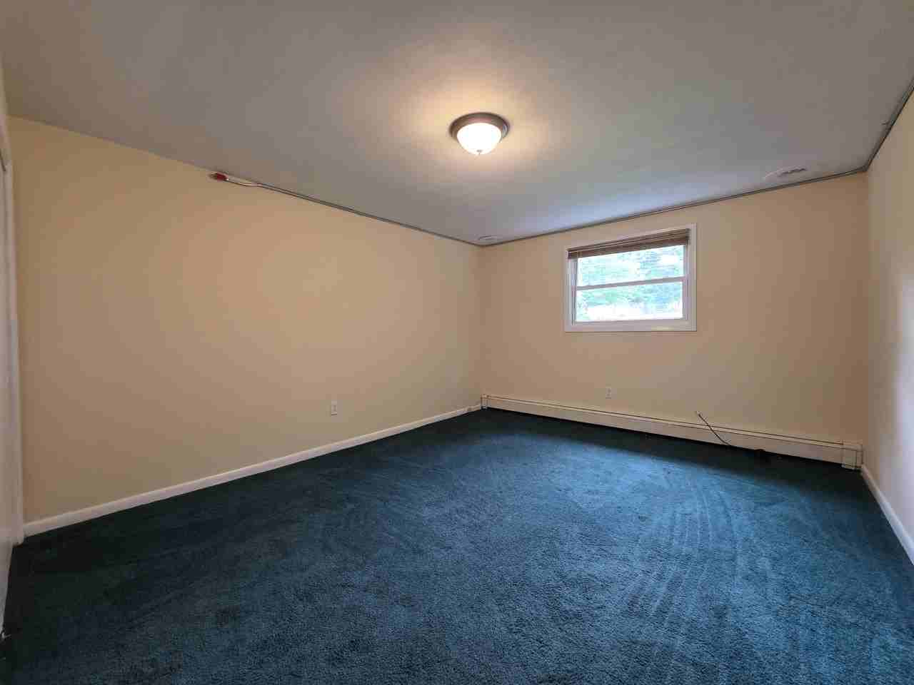 356 Rhode Island Ave - Photo 6 of 12