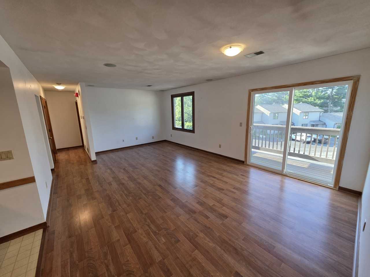 36 Kristee Cir - Photo 3 of 14