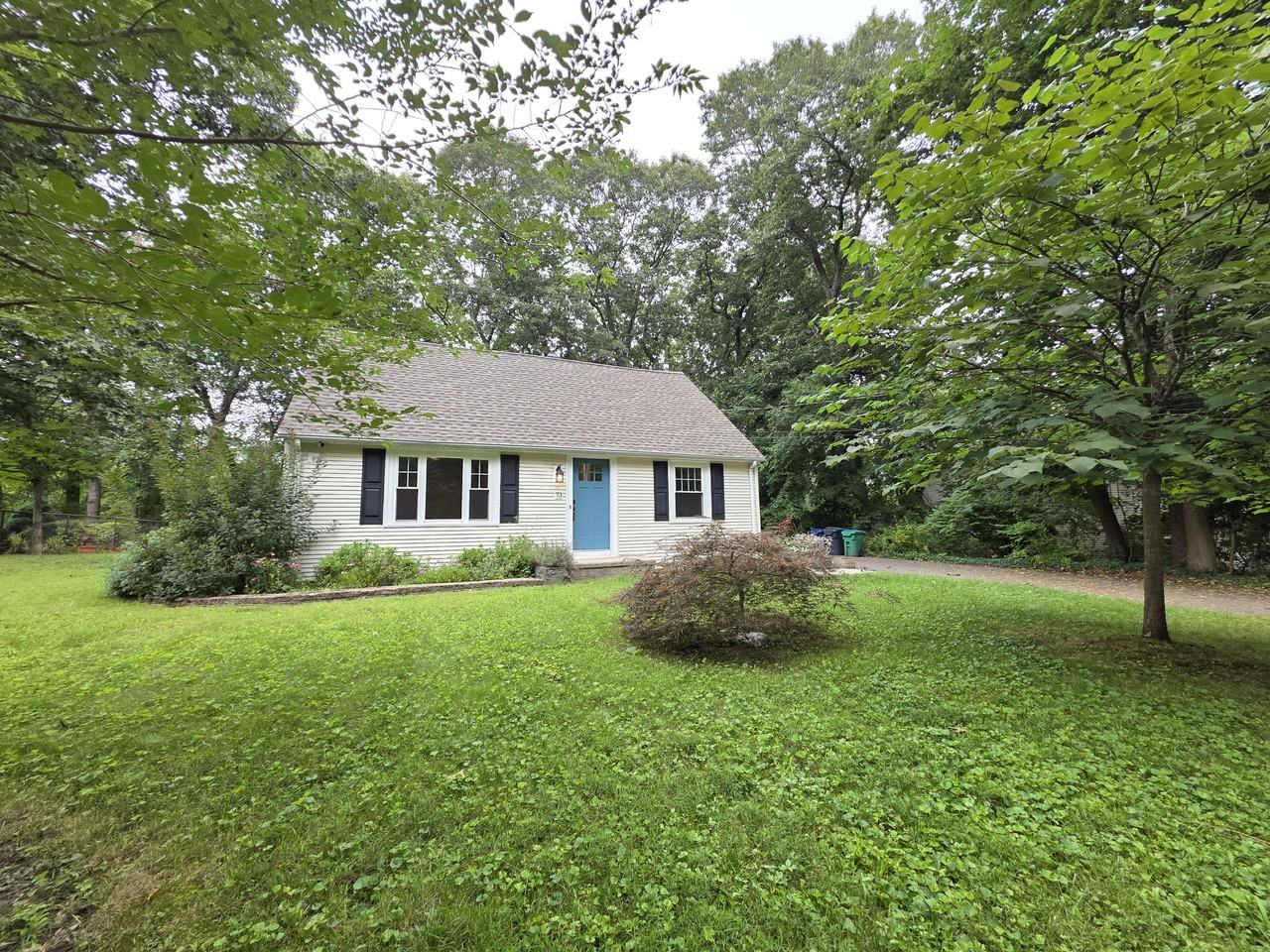 73 Posnegansett Ave - Photo 2 of 22