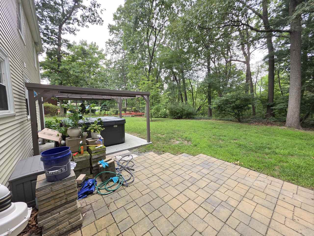 73 Posnegansett Ave - Photo 4 of 22