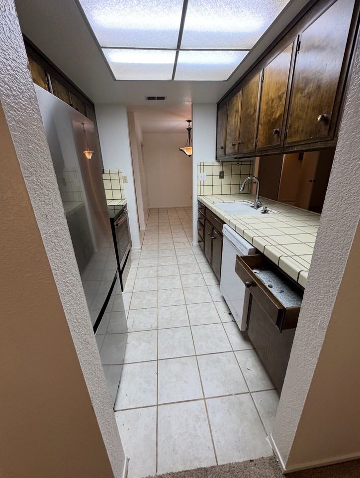 9131 Casterbridge Dr - Photo 5 of 15