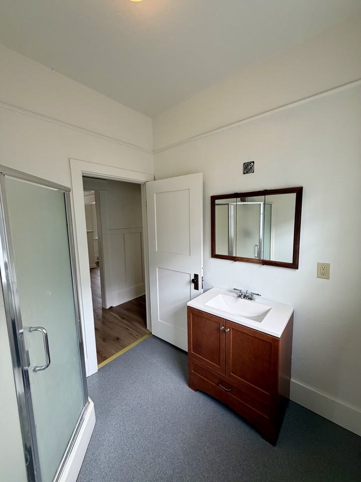 2811 E St #NA - Photo 5 of 16