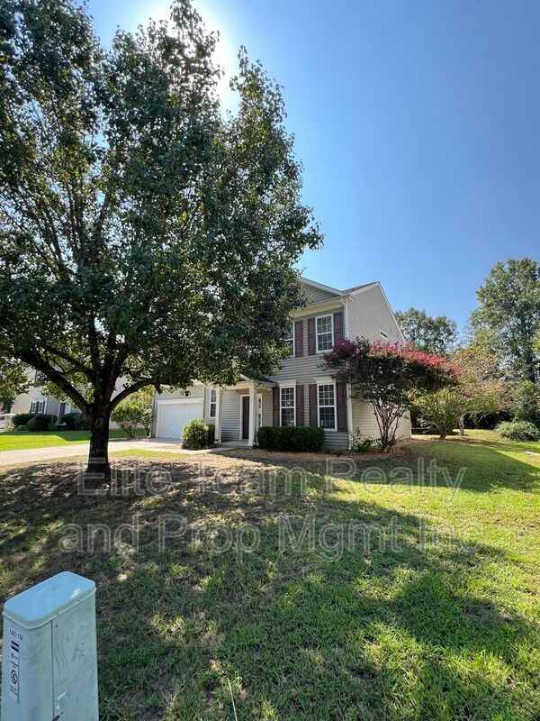 14011 Millers Creek Ln - Photo 2 of 2