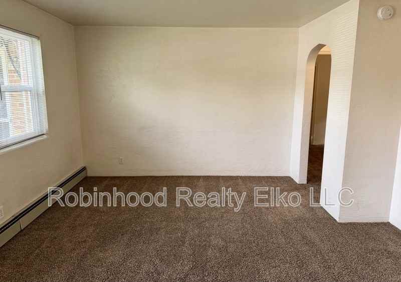 1183 3rd St - Photo 6 of 23
