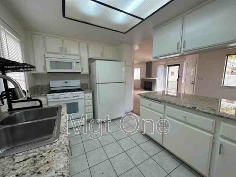 27788 Cloud Dance Ct - Photo 2 of 21