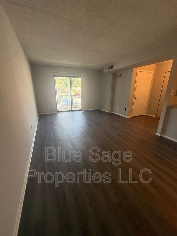 722A Putnam Blvd #12A - Photo 2 of 18