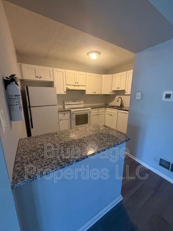 722A Putnam Blvd #12A - Photo 6 of 18