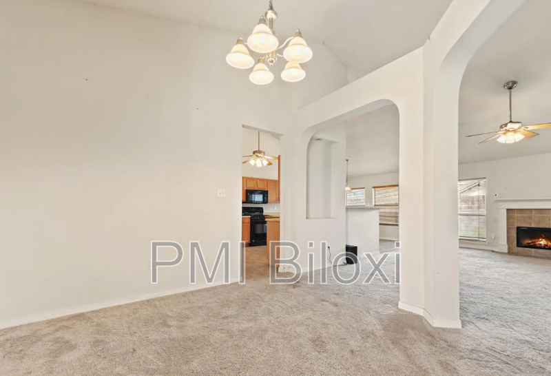 18026 Cypress Pointe Dr - Photo 6 of 13