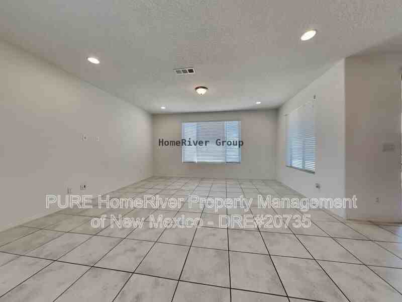 3107 Farragut St Ne - Photo 2 of 40