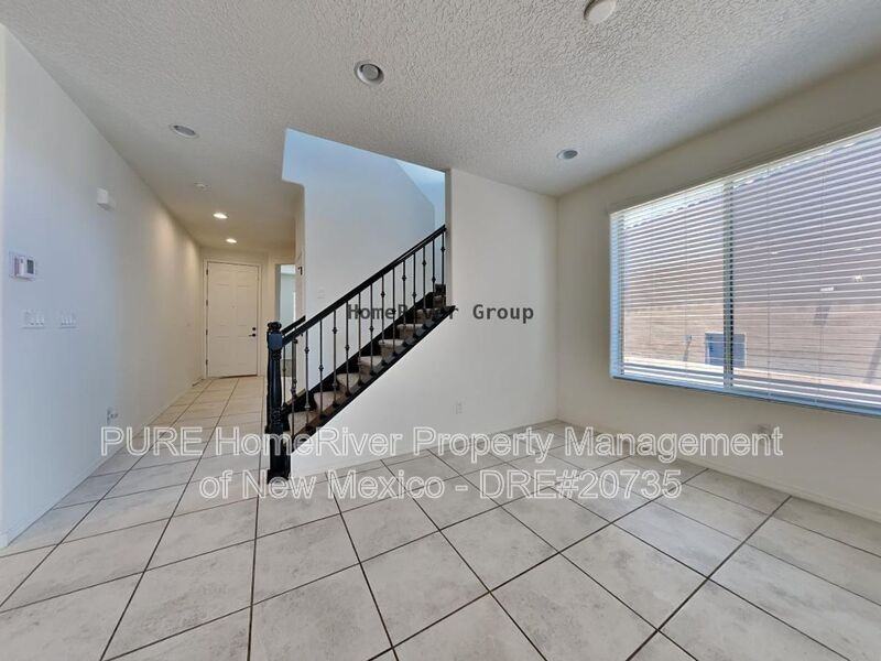 3107 Farragut St Ne - Photo 5 of 40