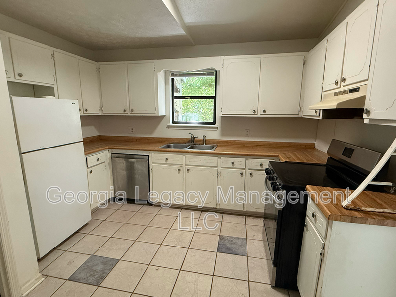725 - Photo 6 of 7
