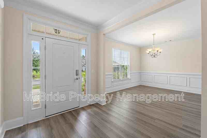 2336 Bundoran Dr - Photo 5 of 42