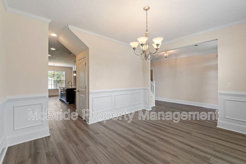 2336 Bundoran Dr - Photo 7 of 42