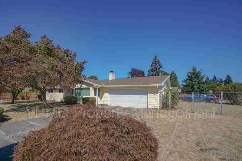 8718 Ne 95th St - Photo 6 of 28