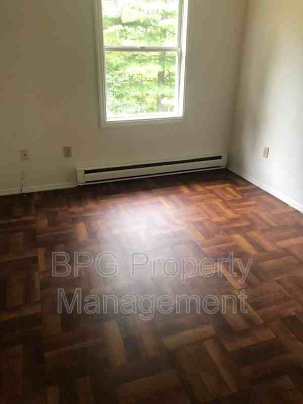 123 Circle Dr #16 - Photo 5 of 11